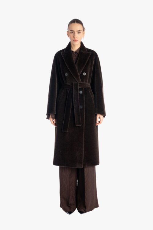 DOUBLE-BREASTED COAT IN SURI ALPACA BEA